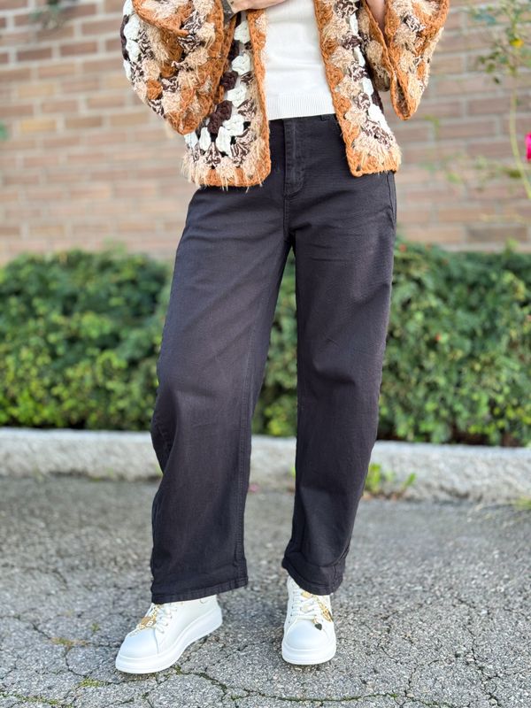 Brownie Loose Barrel Jeans