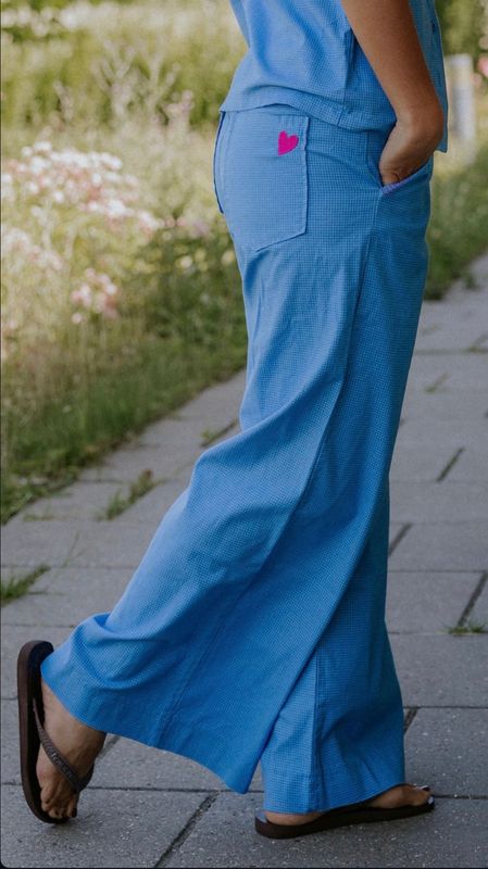 Rica Pants Not Sisters