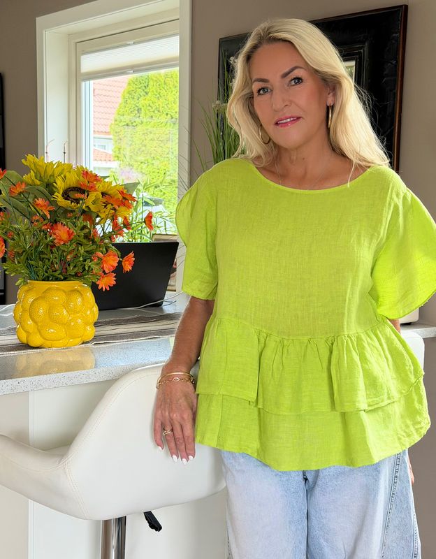 Lily Linen Top