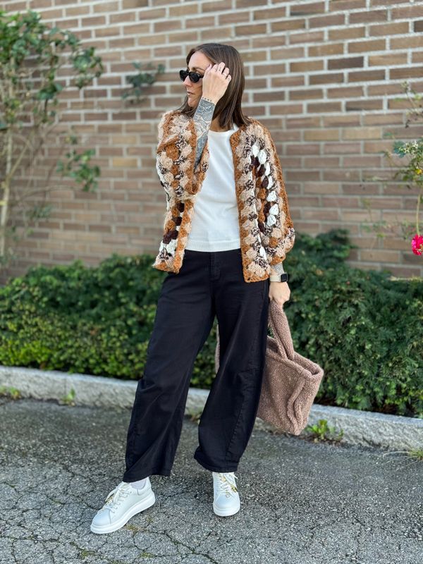 Brownie Loose Barrel Jeans