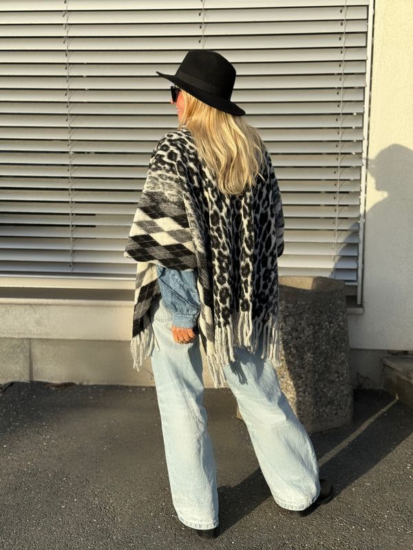 Sofia Hat Love Forever 