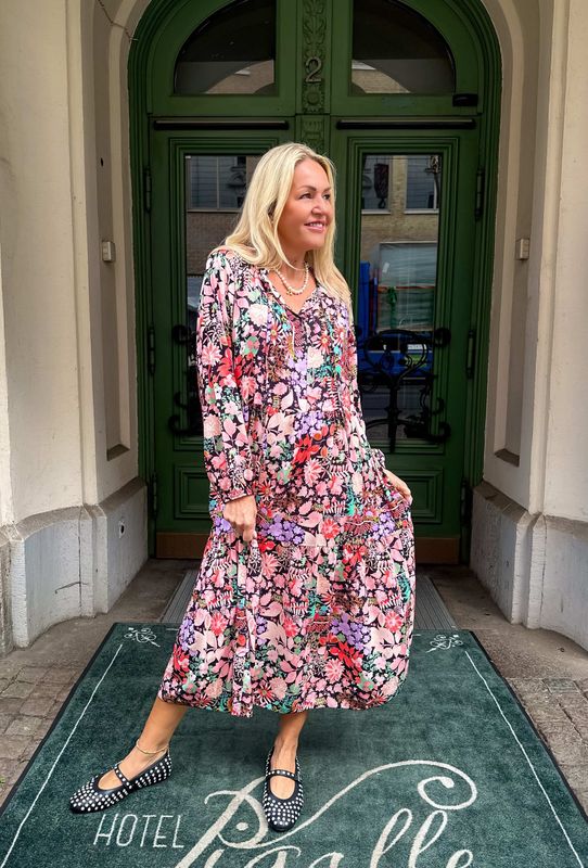 Flowery Midi Dress