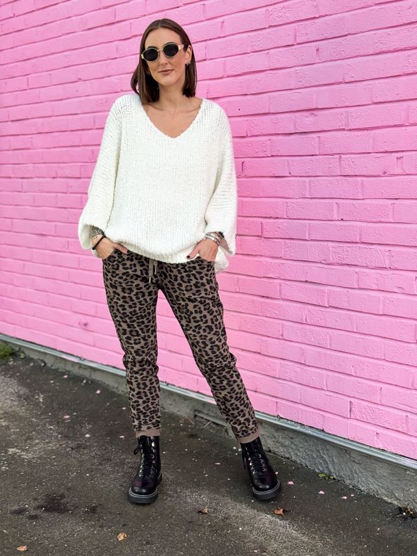 Savannah Leo Pant