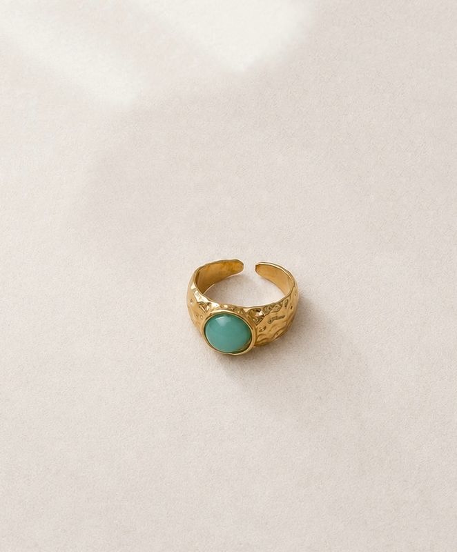 Lucy Ring