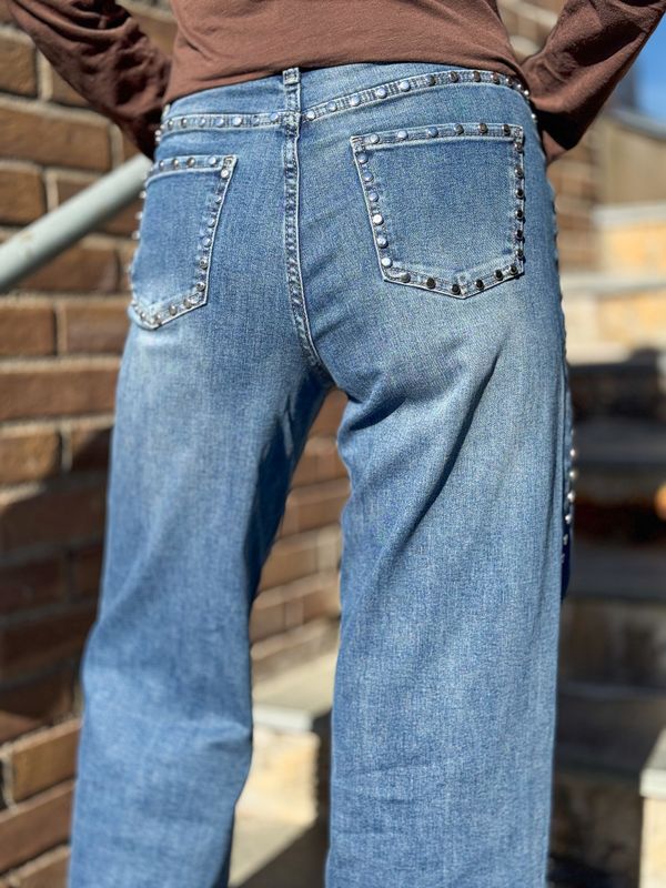 Jeans With Studs Qnuz