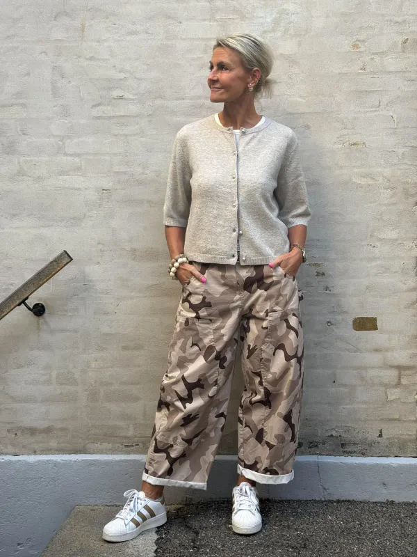Lotte Pant Not Allowed